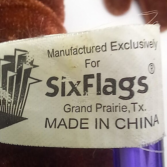 Looney Tunes Taz/Tasmanian Devil Plush-Six Flags Texas Exclusive-2012-12 inch - Picture 6 of 7